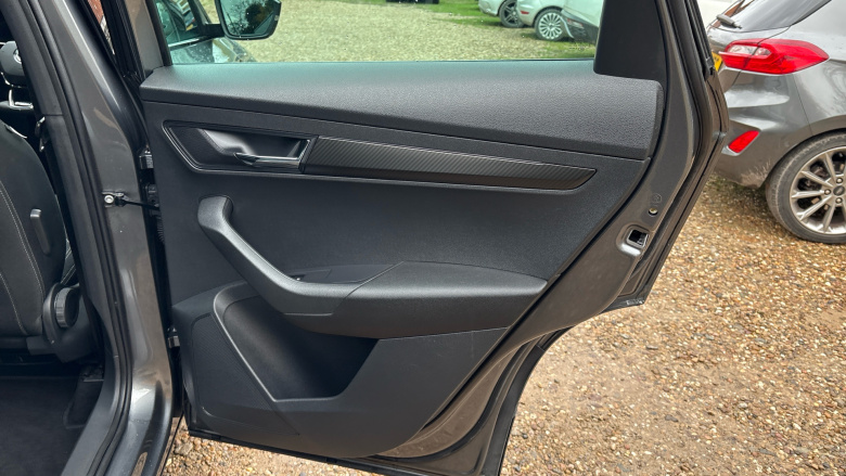 Skoda Karoq 1.5 TSI Sportline 5dr Petrol Estate